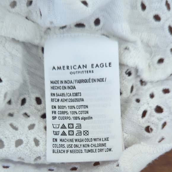 American Eagle Outfitters White Crop Camisole with Spaghetti Straps - Picture 6 of 7